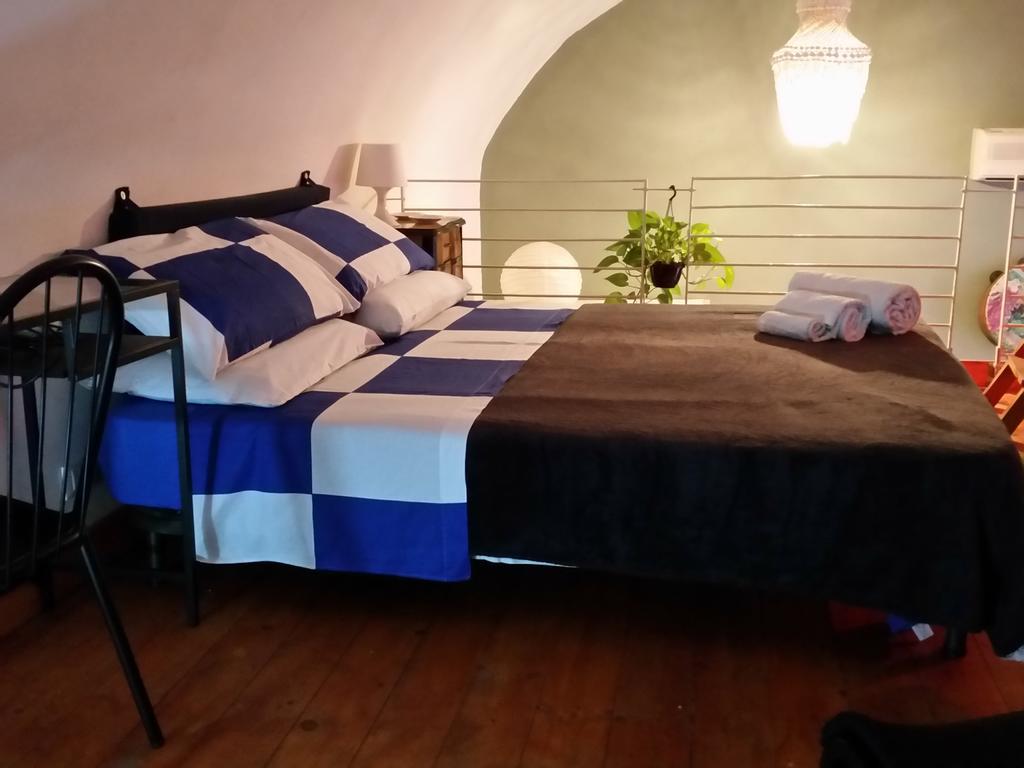 Il Pozzo Di Santa Teresa Appartement Catánia Kamer foto